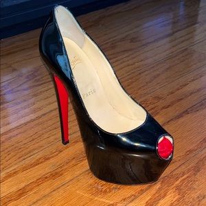 Christian Louboutin Black Lady Peep
